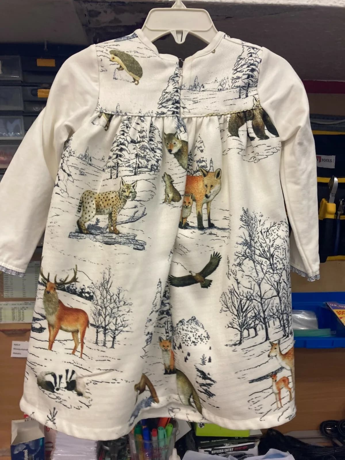 Pan Con Chocolate -Kids Girls White Winter Design top rrp £79.99