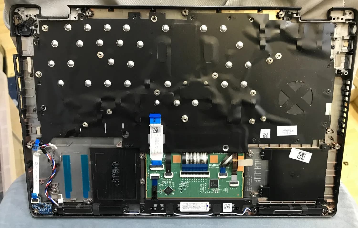 Dell Latitude 5400 Keyboard & Palm Rest –