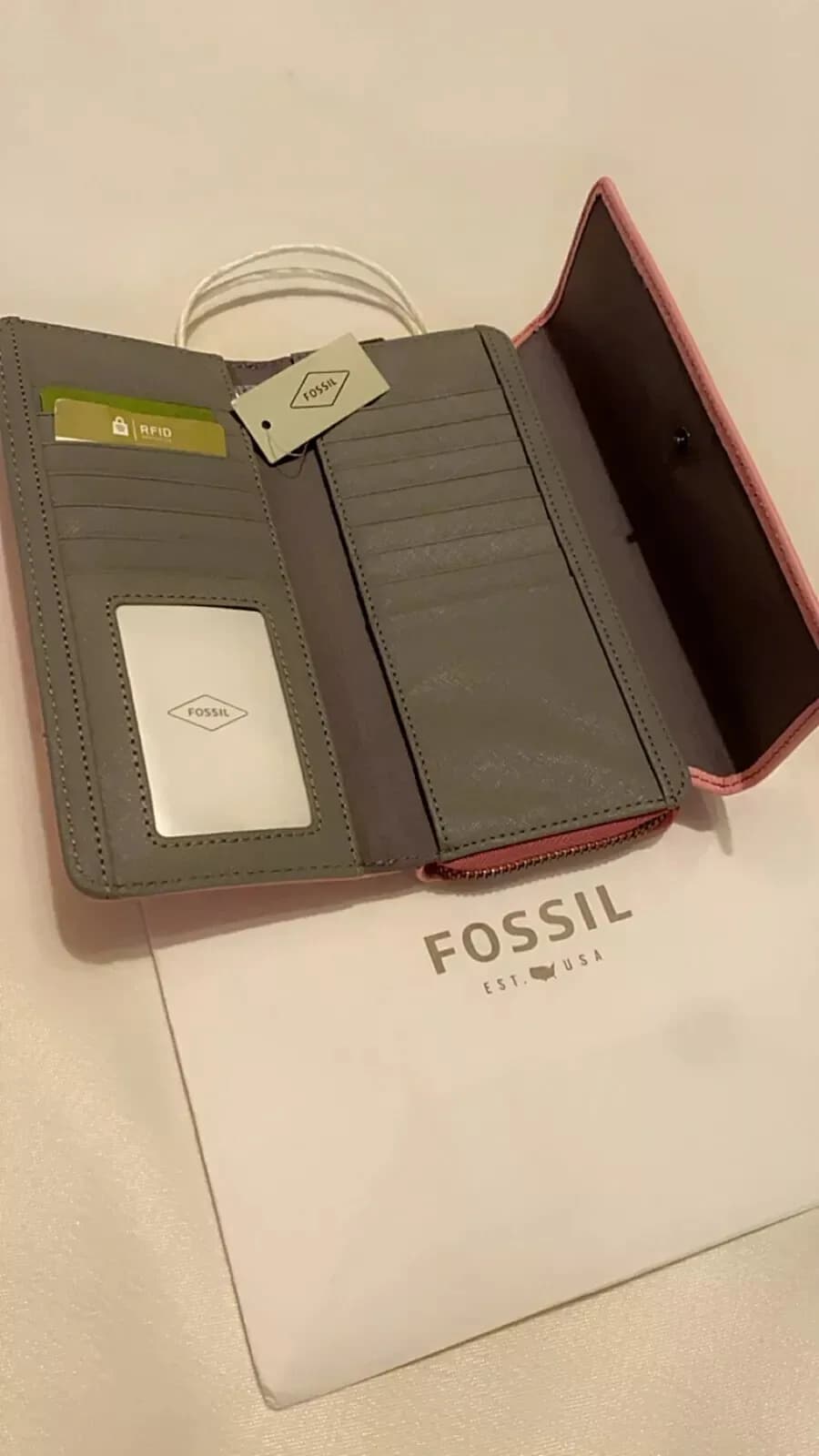 Fossil Women's Jori RFID Flap Clutch Blush Pink Wallet / Bag