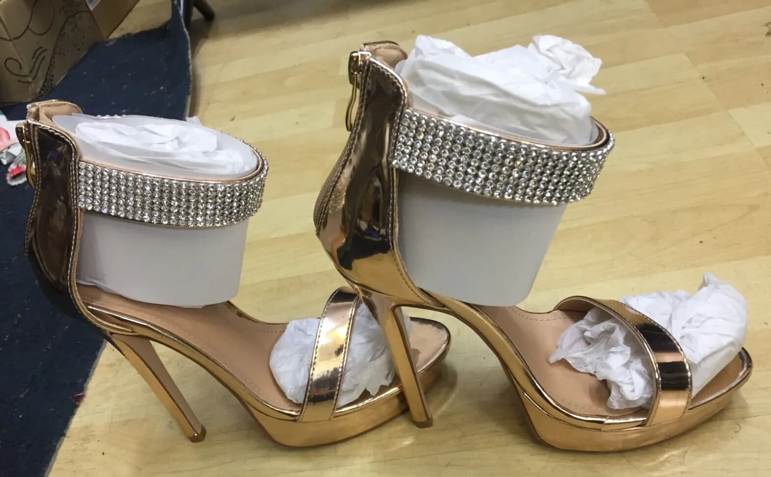 LADIES TRUFFLE COLLECTION CLASSIC ROSE GOLD HEELS BLING WEDDING PARTY SIZE 5