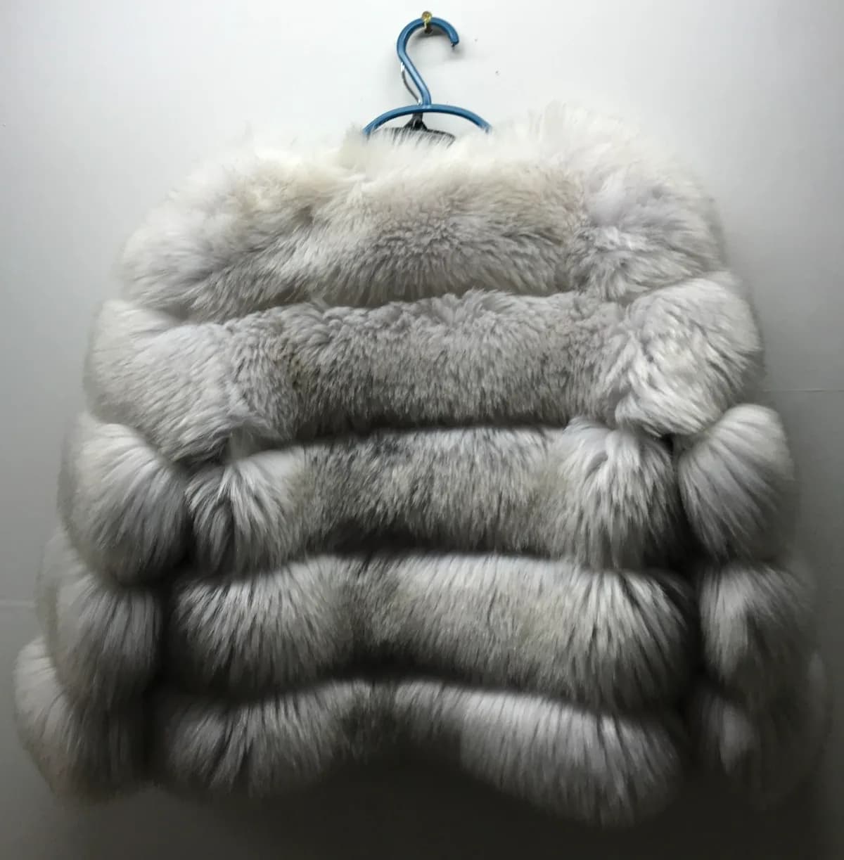 THE BEAUTY OPTIMAL PRODUCT WOMENS FUR JACKET SIZE SMALL TWO TONE FAUX FUR