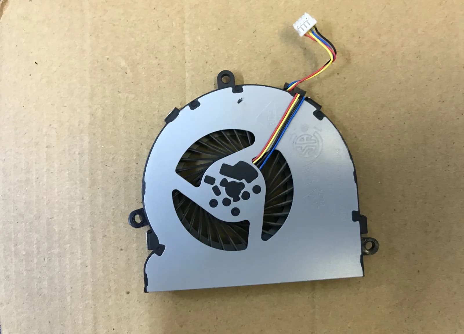 HP 15-bw060sa Laptop Cooling Fan Genuine HP Internal Fan Assembly