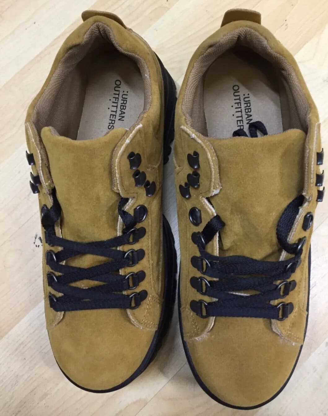 Womens Yellow / Jaune Tyre Chunky Trainer From Urban Outfitters Size 7