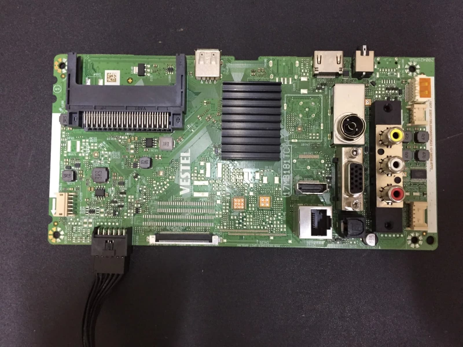 MAIN TV BOARD FOR BUSH ELED32FHDSDVD TV