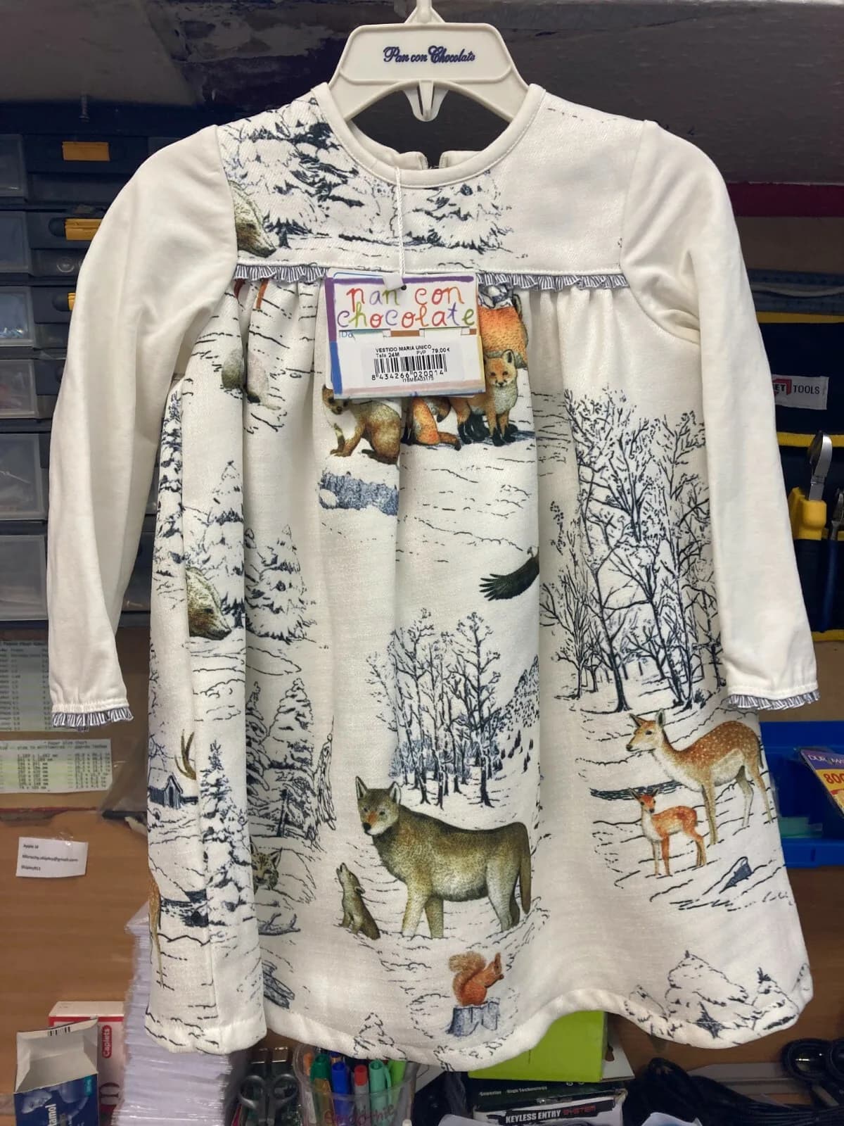 Pan Con Chocolate -Kids Girls White Winter Design top rrp £79.99