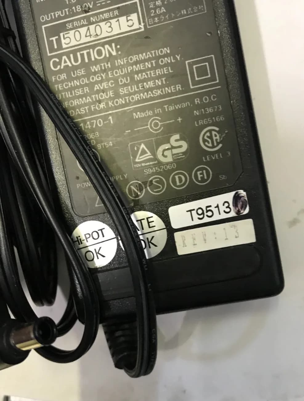 DELL 73463 CHARGER 18.0 V 2.6A LAPTOP
