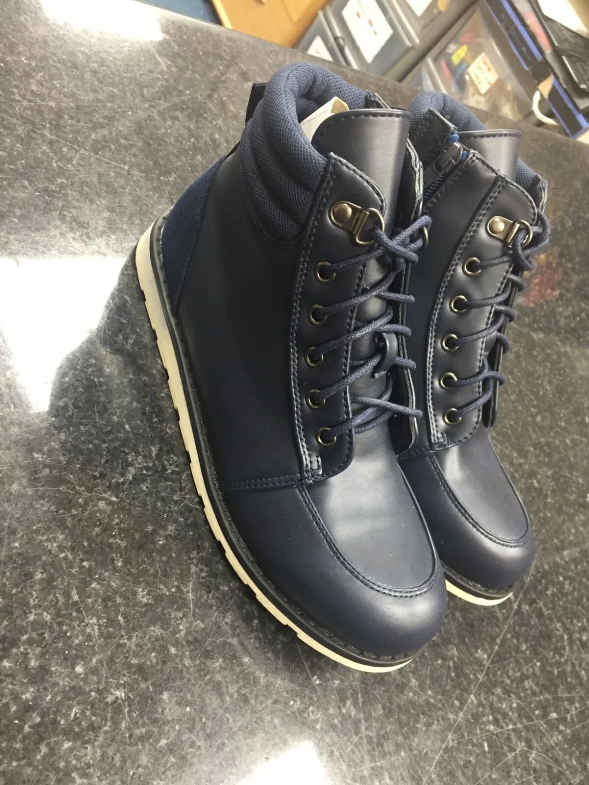 STUDIO WOMEN'S HIGH TOP SHOES SNEAKERS BLUE SIZE 4