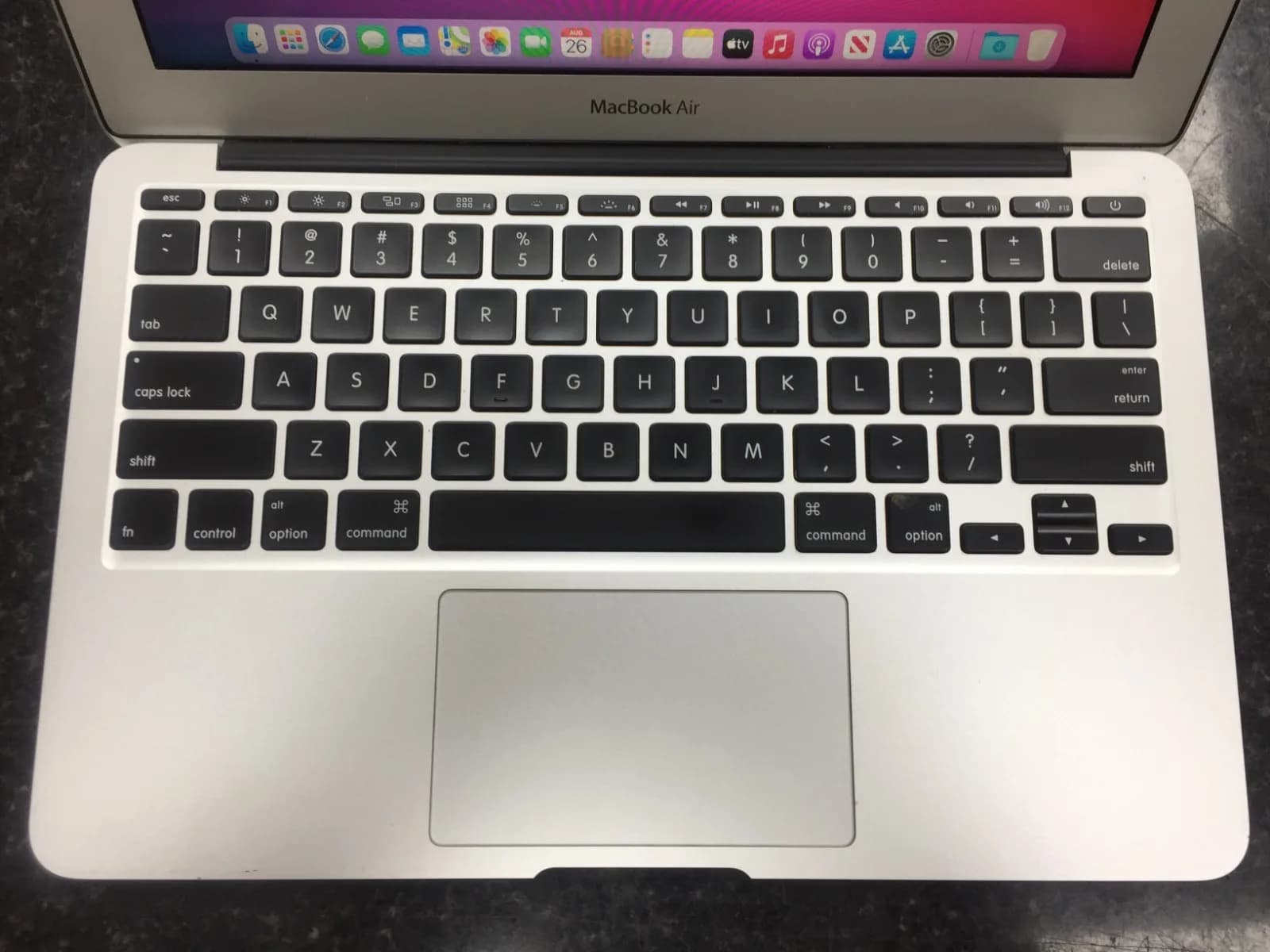 APPLE MACBOOK AIR 11 INCH MID 2013 I5 120GB SSD 4GB RAM
