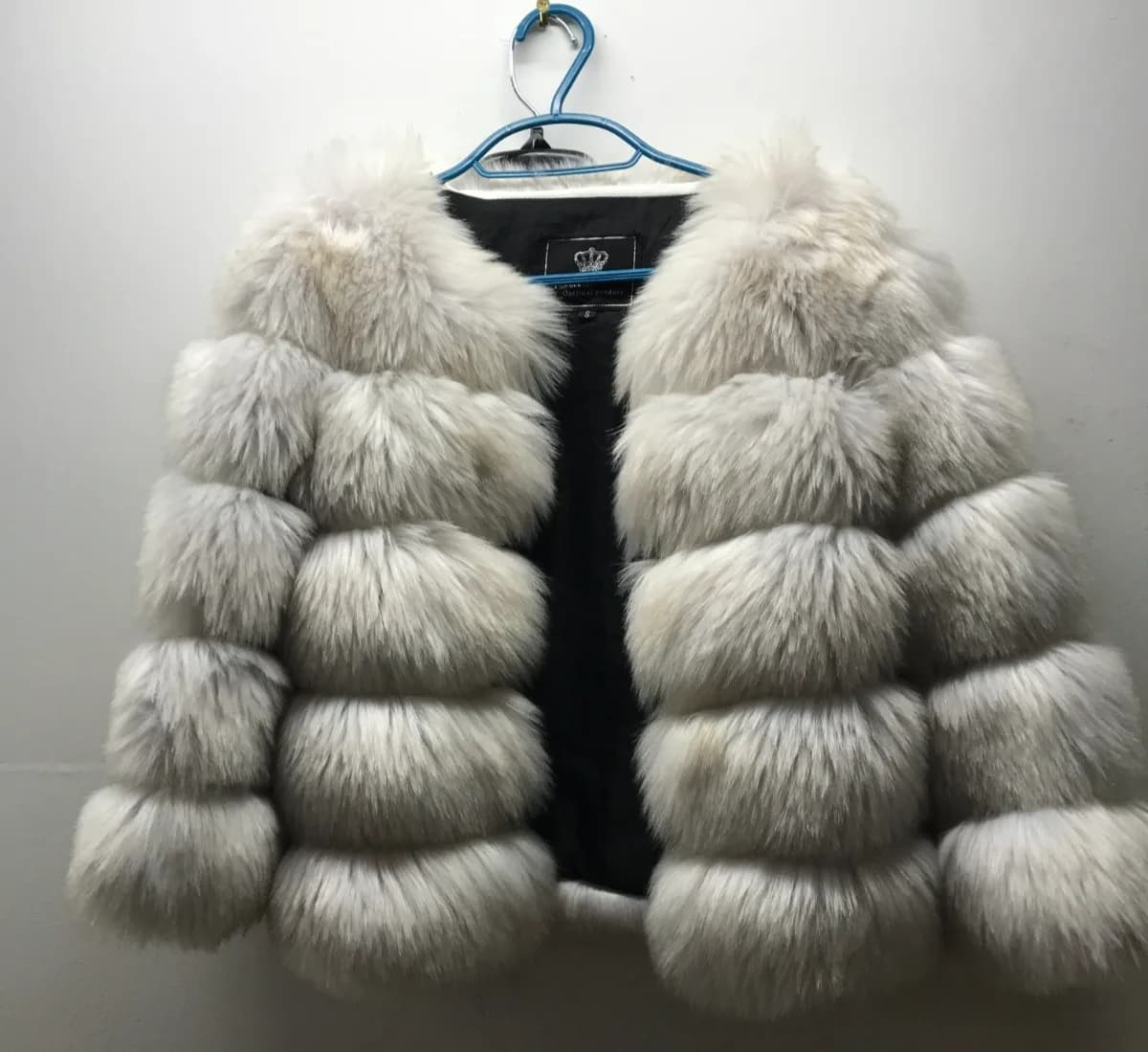 THE BEAUTY OPTIMAL PRODUCT WOMENS FUR JACKET SIZE SMALL TWO TONE FAUX FUR