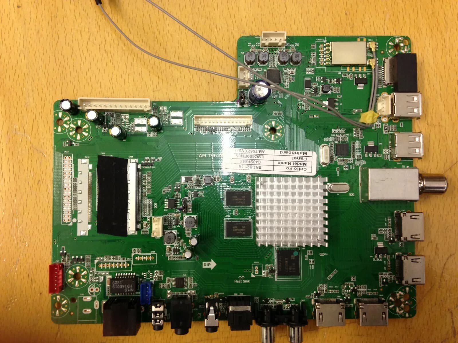 FERGUSON F40SFS4K 40" TV MAIN BOARD