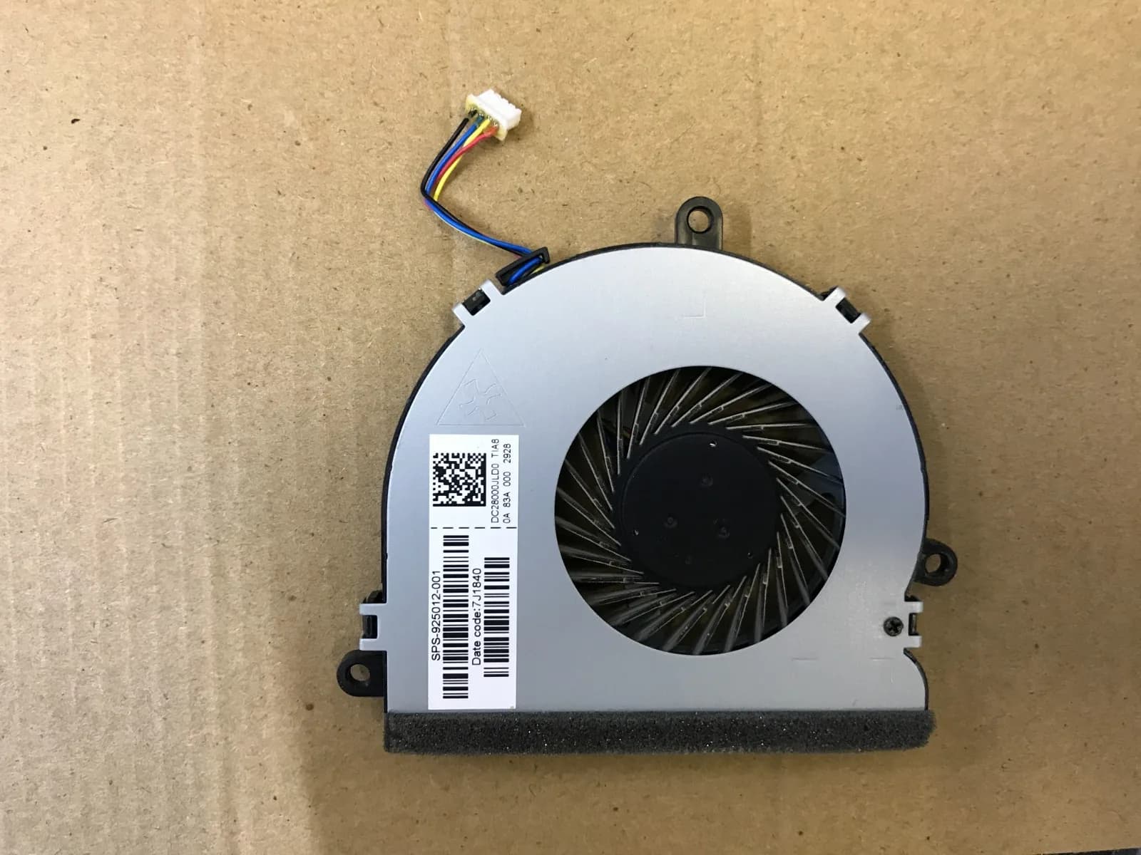 HP 15-bw060sa Laptop Cooling Fan Genuine HP Internal Fan Assembly