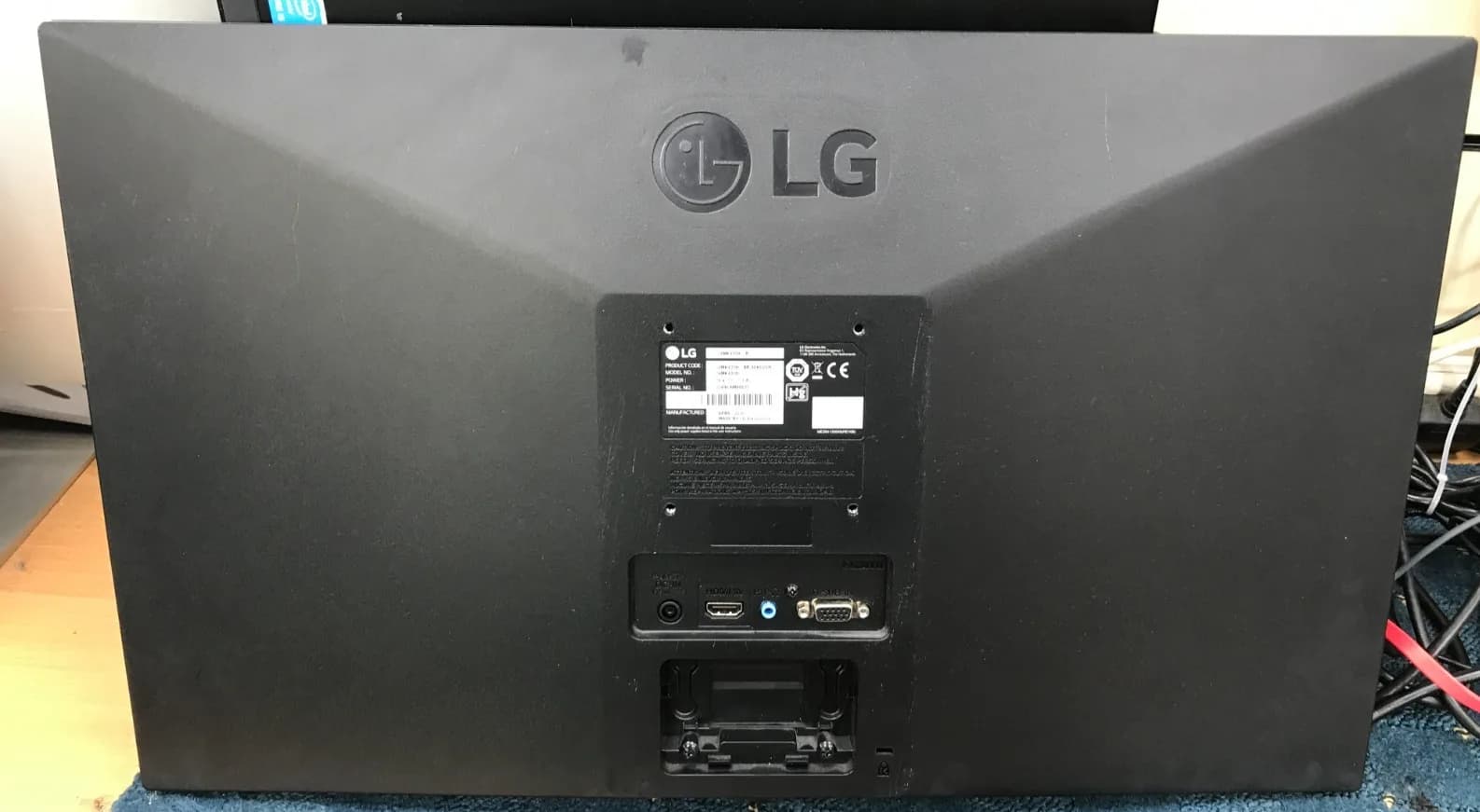 LG 24" FHD IPS Monitor HDMI VGA No Stand Full HD Display