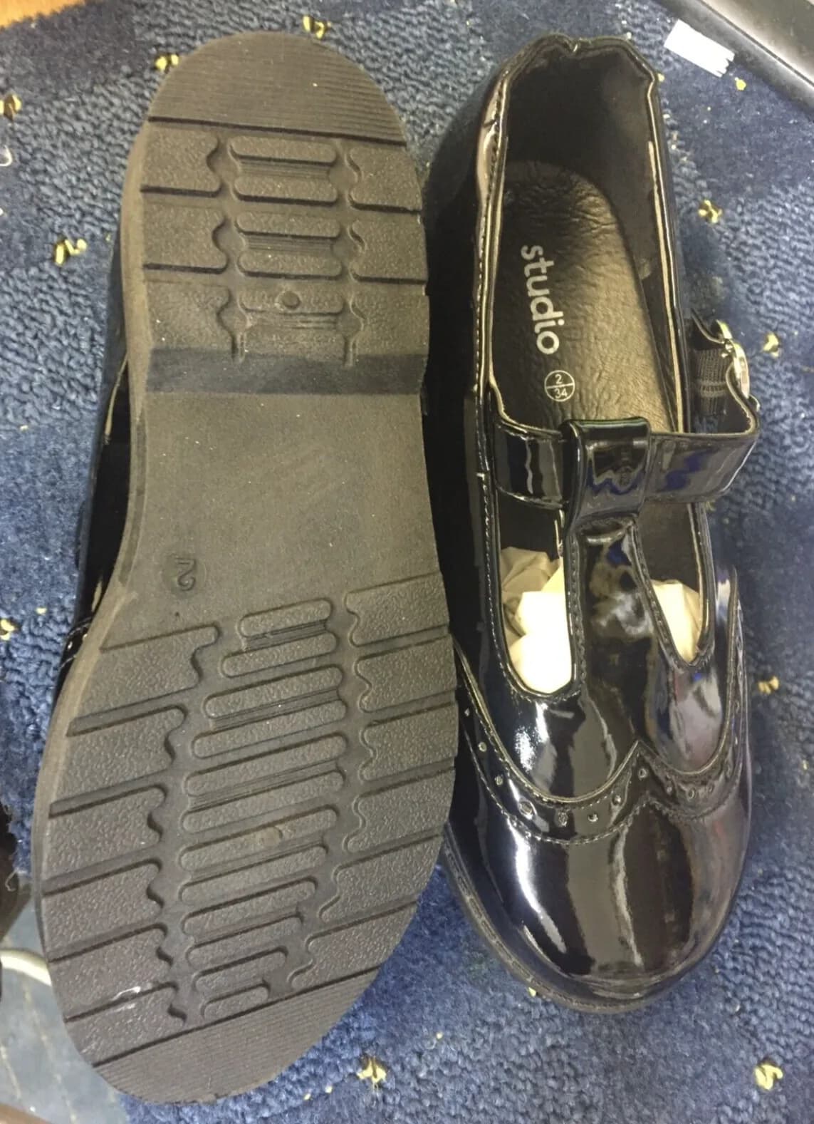 GIRLS CHUNKY T-BAR BROGUE SHOES BLACK SIZE 2