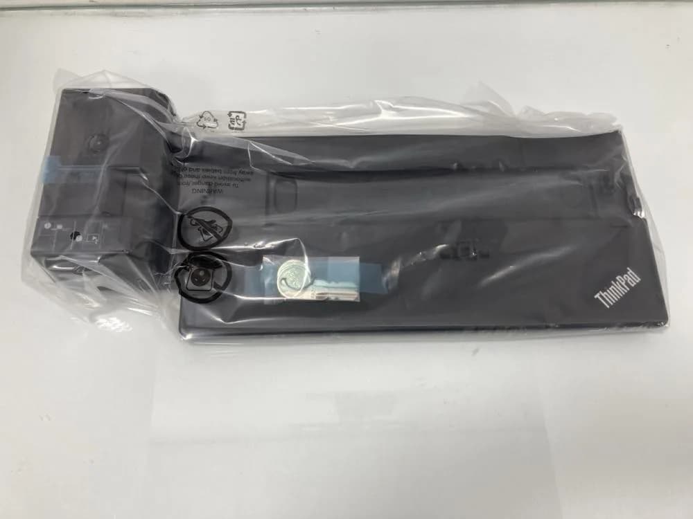 LENOVO THINKPAD PRO 135W DOCKING STATION: MODEL NO 40AH0135UK (WITH BOX & ALL AC