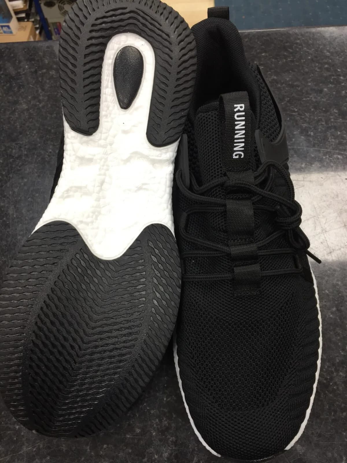 MEN'S Lightweight Walking Shoes Lace Up Sneakers Mesh Go Running Trainers Black