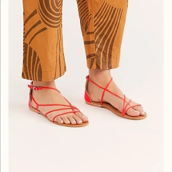 WOMENS FREE PEOPLE VALENCIA STRAPPY SANDAL CORAL FLAT EU 38 UK 5.5
